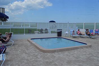 אורמונד ביץ Traders Inn Beach Club מראה חיצוני תמונה