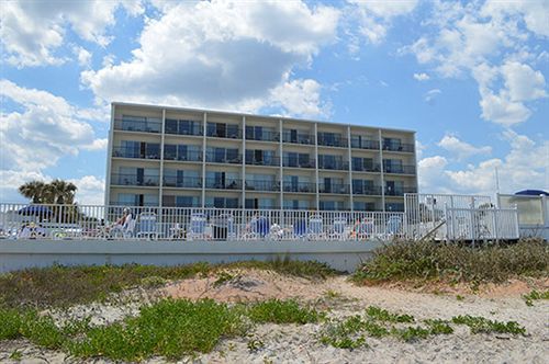 אורמונד ביץ Traders Inn Beach Club מראה חיצוני תמונה